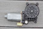 8362063 Bmw Oem Right Door Window Motor