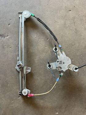 4d0839462b Audi 97-03 A8 S8 D2 Right Rear Power Window Regulator Oem C14 4d0839462b Audi 97-03 A8 S8 D2 Right Rear Power Window Regulator Oem C14