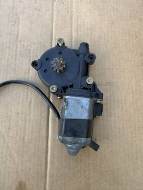 0130821165 Bmw 88-91 E30 Convertible Window Motor Front Or Rear Left Driver Oem Tested 0130821165 Bmw 88-91 E30 Convertible Window Motor Front Or Rear Left Driver Oem Tested