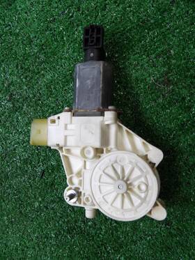 Bmw 130 822 226 2013-2015 X1 E84 Front Left Driver Side Door Window Regulator Motor Oem