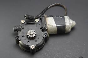 51331380854 Bmw Tested Oem E30 Late Window Motor Right Pass Front 1988-1991 / 51331380854 Bmw Tested Oem E30 Late Window Motor Right Pass Front 1988-1991 /