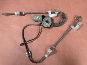 51331911384 Bmw E30 325e 320i 325i Front Right Window Regulator W Motor Sedan Oem #85318