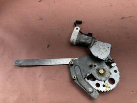 51351921476 Bmw E28 528e M5 Rear Right Electric Window Regulator Lifter W Motor Oem #86215 51351921476 Bmw E28 528e M5 Rear Right Electric Window Regulator Lifter W Motor Oem #86215