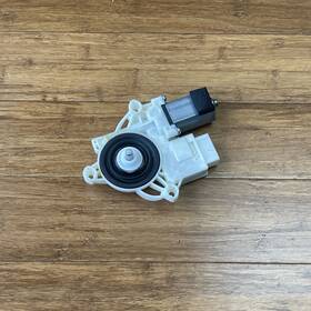 51358495865 Bmw 2019-2025 M3 G80 Front Left Side Power Window Motor 8495865 Oem