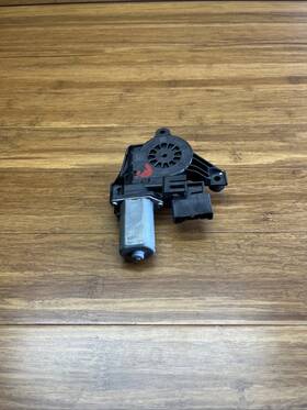 67625a18f13 Bmw 2023 - 2025 X1 U11 Front / Rear Left Door Window Drive Motor Unit Oem 67625a18f13 Bmw 2023 - 2025 X1 U11 Front / Rear Left Door Window Drive Motor Unit Oem