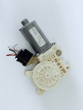6981144 Bmw 04-10 E63 E64 Front Right Passenger Side Window Lifter Motor Oem 6981144 Bmw 04-10 E63 E64 Front Right Passenger Side Window Lifter Motor Oem