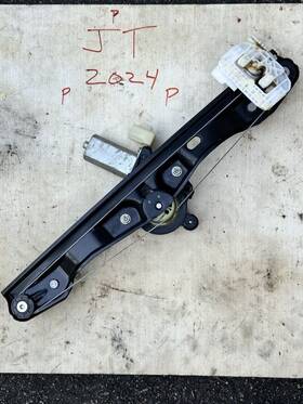 7259817 Bmw 12-16 320i 328i F30 Rear Left Driver Side Door Window Regulator With Motor Oem