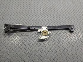 8254913 Bmw 2004 - 2006 Oem X5 Rear Left Driver Side Door Window Regulator Assembly