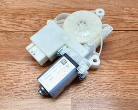 9450071 Bmw 19-25 Oem G05 G07 X5 Rear Left Driver Side Door Window Regulator Motor 17k