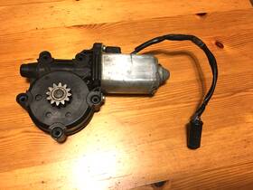 0130821159 Bosch Bmw E30 325i 325is 318i 88-92 Left Window Motor