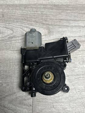 Bosch 130 822 361 07 08 09 2009 Cadillac Srx Right Passenger Front Window Motor