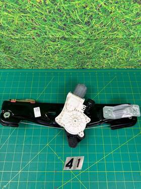 C34083107 Brose 17-20 Jaguar Xe Rear Left Side Door Window Regulator Motor Oem C34083107 Brose 17-20 Jaguar Xe Rear Left Side Door Window Regulator Motor Oem