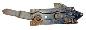 4807782 Cadillac 1963-1964 Gm Power Window Regulator Right Passenger Side Oem 4807782 Cadillac 1963-1964 Gm Power Window Regulator Right Passenger Side Oem