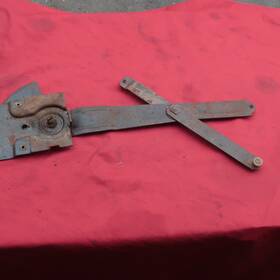 565656 Cadillac 1956 4 Door Pillarless Sedan Part - Power Regulator Left Front 565656 Cadillac 1956 4 Door Pillarless Sedan Part - Power Regulator Left Front