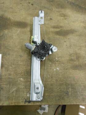 42904188 Chevrolet Chevy Trailblazer Buick Encore Gx Right Passenger Rear Door Window Regulator