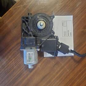 617-00858l Chevrolet Driver Left Power Window Motor Front Fits 14-20 Impala 562139