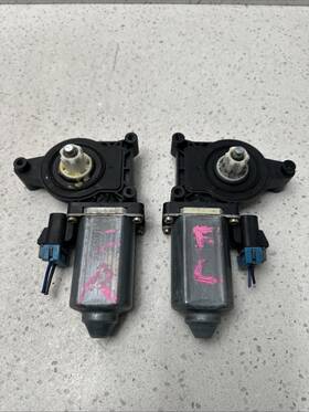 G05360056 Chevrolet G05360056/07 2000-2006 Gmc Yukon Front Left And Right Window Motor Oem Pair G05360056 Chevrolet G05360056/07 2000-2006 Gmc Yukon Front Left And Right Window Motor Oem Pair