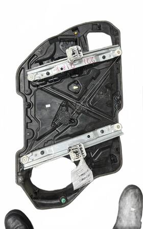D1dglb2xxx052 Chrysler Oem Right Door Window Regulator 2011-2022 Dodge/300 D1dglb2xxx052 Chrysler Oem Right Door Window Regulator 2011-2022 Dodge/300