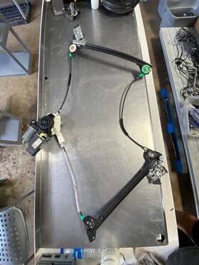15852978 Corvette 05-13 C6 Oem Driver Side Lh Window Regulator 15852978 Corvette 05-13 C6 Oem Driver Side Lh Window Regulator