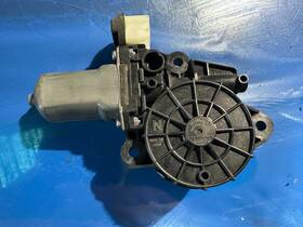 062040-3113 Denso 0620403113 Nissan Driver Window Motor P/n