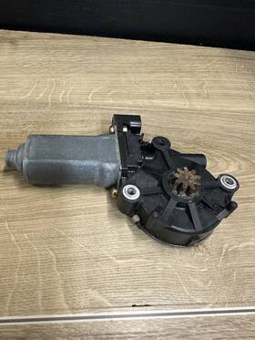 402-110670 Denso Mford Taurus Drivers Front Window Motor 402-110670 Denso Mford Taurus Drivers Front Window Motor