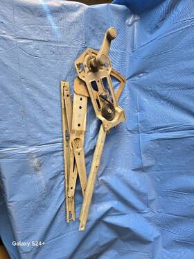 135-01724r Dodge 93 94 Concorde Right/passenger Side Rear Manual Window Regulator 124477