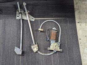 4336445 Dodge 4336345 Daytona Turbo Z Window Regulator Assembly