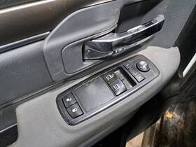 641-02726l Dodge Lh Driver Side Front Door Window Switch 2016 Ram1500 Sku#4106456