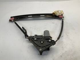 135-59440r Fiat 14-17 500l Trekking 1.4l Fwd At Rear Right Door Window Regulator With Motor B