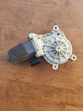 0536801304 Ford Explorer 2013-2019 Window Motor 0536801304 Ford Explorer 2013-2019 Window Motor