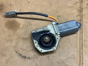 1r336323395aa Ford 1996-2004 Mustang Driver Lh Power Window Motor Used Oem 1r336323395aa Ford 1996-2004 Mustang Driver Lh Power Window Motor Used Oem