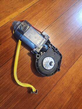 3w735423144aa Ford Oem Front Left Power Window Motor 3w735423144aa Ford Oem Front Left Power Window Motor