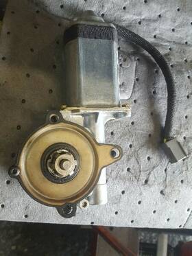 617-00391 Ford Power Window Motor Rear Driver Left Fits 90-97 Lincoln And Town Car 494201