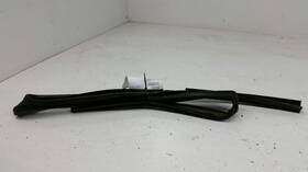 746.fd1k11 Ford 2011 Fusion Door Glass Window Seal Rubber Gasket Right Passenger Rear Back