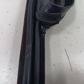 745.fd8c18 Ford Truck Escape Door Glass Window Seal Rubber Right Passenger Front 2019 2018 2017 745.fd8c18 Ford Truck Escape Door Glass Window Seal Rubber Right Passenger Front 2019 2018 2017