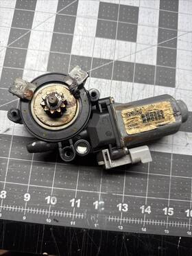 Yc35-14a365 Ford Oem Super Duty Passenger Right Front Window Regulator Motor 99-12