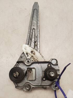 135-58239r General Motors - Foreign Geo Prizm Lsi Rear Right Window Door Regulator Manual 1993-1997