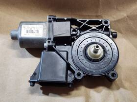 Gm 130 822 882 Oem Bosch Suburban Yukon Xl 2015-20 Front Driver Lh Side Window Lift Motor
