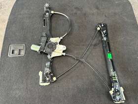 84656431 Gm 19-23 Cadillac Xt4 Front Left Driver Side Door Window Regulator With Motor Oem