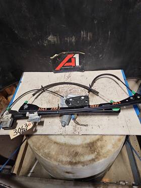125-03063 Gm Trucks 00-06 Suburban 1500 Right Front Door Window Regulator With Motor Rider Side Rh Oem 125-03063 Gm Trucks 00-06 Suburban 1500 Right Front Door Window Regulator With Motor Rider Side Rh Oem