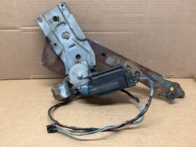 1697346 Gmc 1970-82 Corvette Right Passenger Door Power Window Regulator And Motor Dte 8-5-78 1697346 Gmc 1970-82 Corvette Right Passenger Door Power Window Regulator And Motor Dte 8-5-78