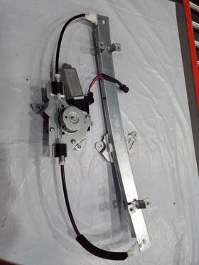 Am-11257153 Goodautoparts Power Window Regulator With Motor 741-349 For Nissan Frontier Xterra Pathfinder Am-11257153 Goodautoparts Power Window Regulator With Motor 741-349 For Nissan Frontier Xterra Pathfinder