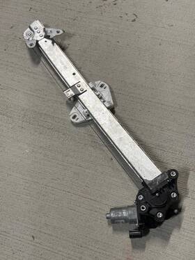 72210-t5r-a01 Honda 2015-2020 Fit Oem Front Right Side Passenger Door Window Regulator Euc