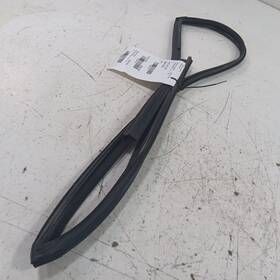 745.hy1s18 Hyundai Elantra Door Glass Window Seal Rubber Right Passenger Front 2017 2018 2 745.hy1s18 Hyundai Elantra Door Glass Window Seal Rubber Right Passenger Front 2017 2018 2