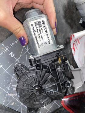 82460-f2000 Hyundai 2018 Elantra Front Left Door Power Window Motor