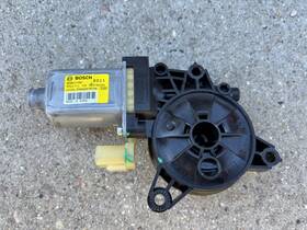 82460c1200 Hyundai Window Motor Right For Sonata 2018-2019 82460c1200 Hyundai Window Motor Right For Sonata 2018-2019