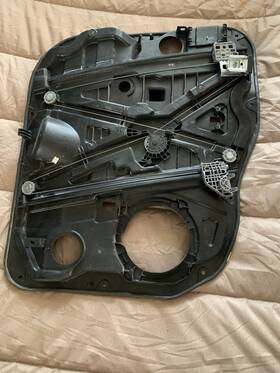 82481s2000 Hyundai Santa Fe Front Right Side Door Window Regulator With Carrier Oem 2019-2023