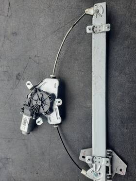 Hyundai 83403-1r110 Oem Left Side Rear Door Window Regulator For Accent Sedan