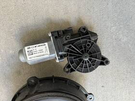 83450-f2000 Hyundai Elantra 2017-2020 Rear Left Door Power Window Motor Oem
