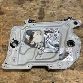 C63712-101 Infiniti Front Rh Door Window Regulator Coupe Base Pn Oem 17 19 Q60 C63712-101 Infiniti Front Rh Door Window Regulator Coupe Base Pn Oem 17 19 Q60